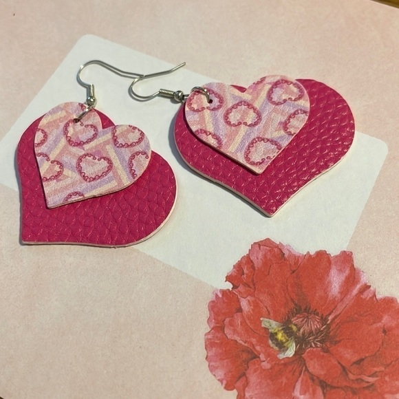 HEART Earrings - Picture 1 of 4